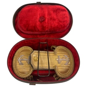 British Royal Navy Lieutenant's Epaulettes C. 1860 with Original Case