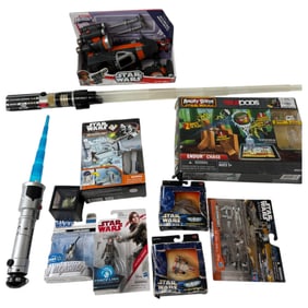 Vintage Assorted Star Wars Action Figure and Toy Lot