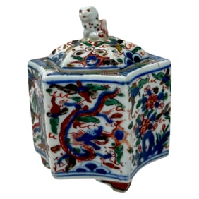 Antique Chinese Porcelain Box