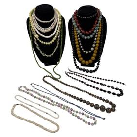 Vinage Necklaces Collection Lot