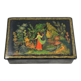 Russian Hand Painted Lacquer Box Signed Luxmanova 8.25 x 6.25 x 2.25 inches