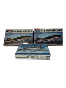 Vintage Toy Model Airplane Monogram Sealed f-4 Phantom II Douglas F4D-1 SkyRay