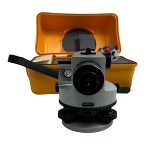 ZEISS Ni 40 Automatic Level, Made in Japan