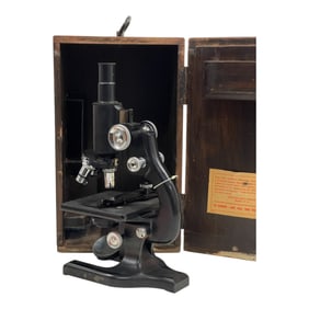 Vintage US Navy American Optical Spencer Buffalo, NY Microscope