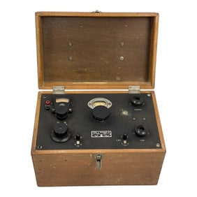 LEEDS & NORTHRUP CO. 8667 WOODEN POTENTIOMETER INDICATOR