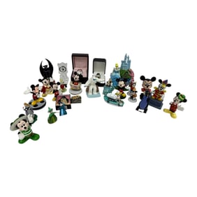 Vintage Disney Figurines Snow Globes Glassware