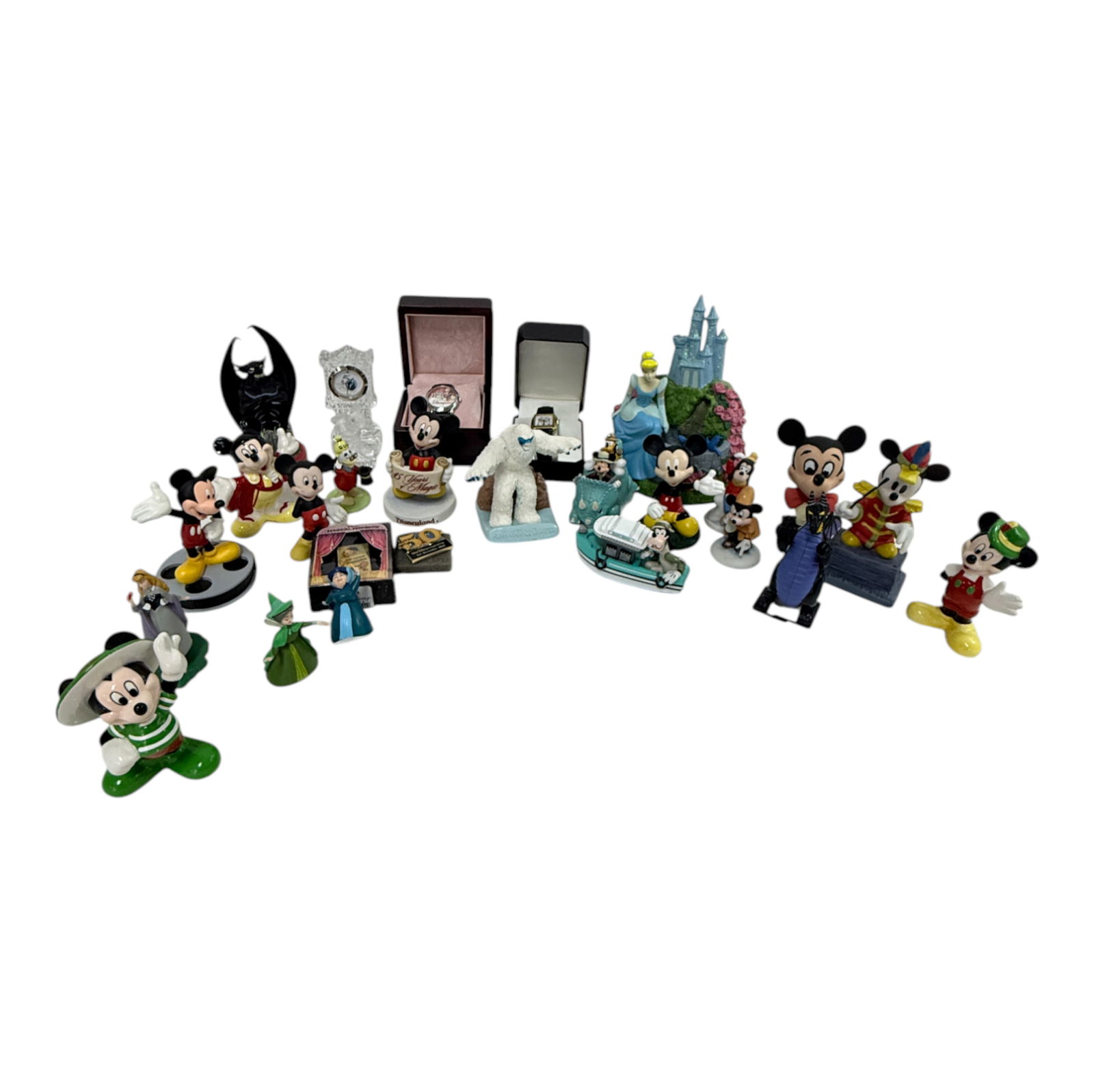 Vintage Disney Figurines Snow Globes Glassware (1 of 4)