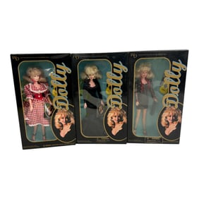 VtG Dolly Parton Doll