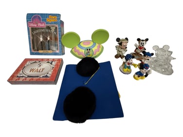 Vintage Disney Figurine Toy Memorabilia