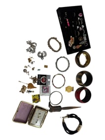 Vintage Assorted Jewelry Lot