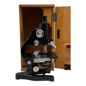 Vintage Ernest Leitz Wetzlar Microscope W/ Original Wooden Box
