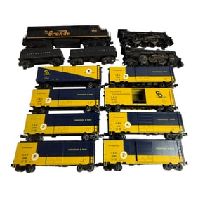 Lot of Lionel & Rio Grande O Scale Train Cars