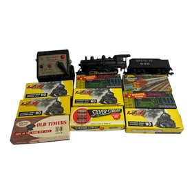 HO Scale Train Kits & Locomotive Lot