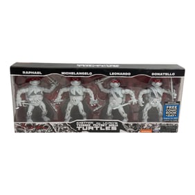 TMNT Black & White Figure Set