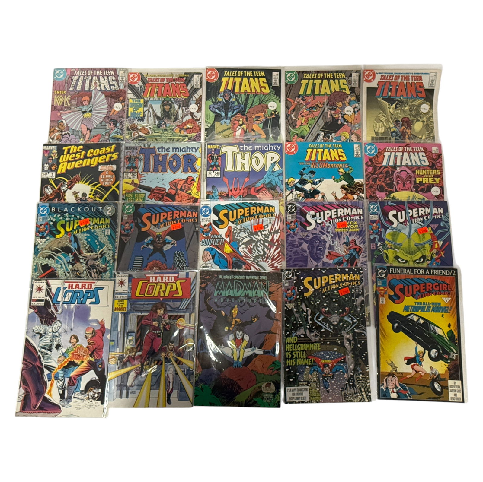 Comic Lot Featuring Teen Titans & Superman (1 of 3)