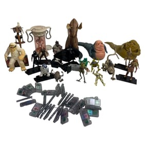 Star Wars Collectible Figures & Miniatures