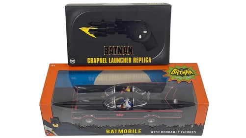 Batman Grapnel Launcher & Classic Batmobile