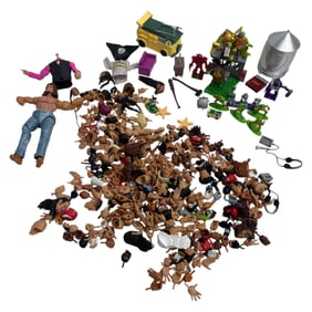 Lot of Wrestling Action Figure Accessories and Parts