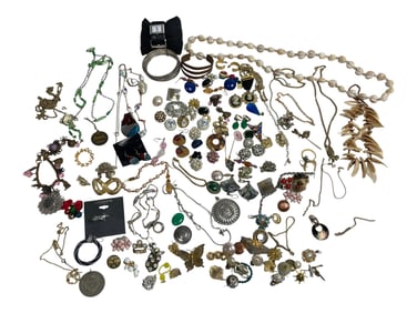 Assorted Vintage Necklaces and Costume Jewelry