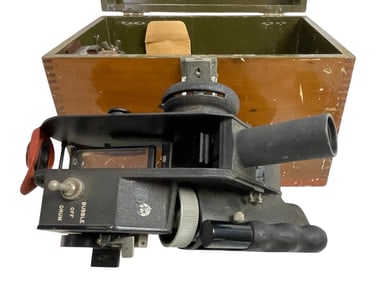 Military Optical Gun Sight in Wooden Case