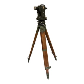 Wild Heerbrugg T2 Theodolite on Tripod