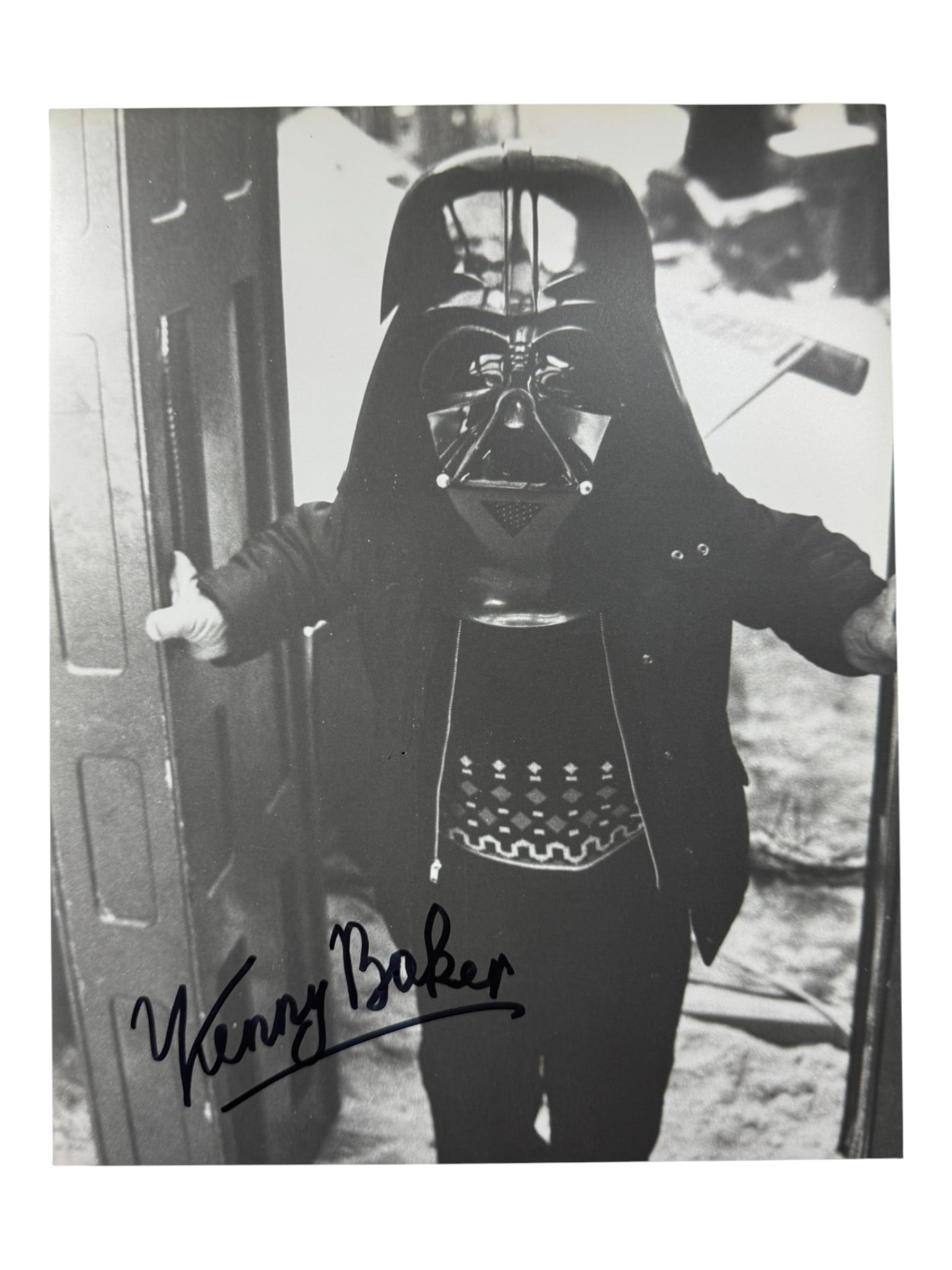 Kenny Baker Signed Star Wars Darth Vader Photograph (1 of 3)