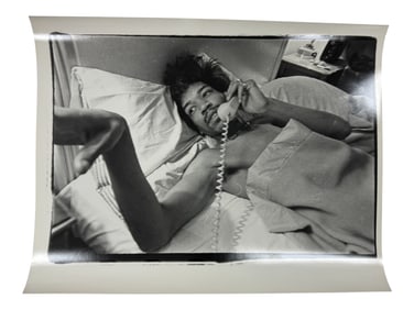Vintage Photoraph of Jimi Hendrix by Roz Kelly Signed on Verso