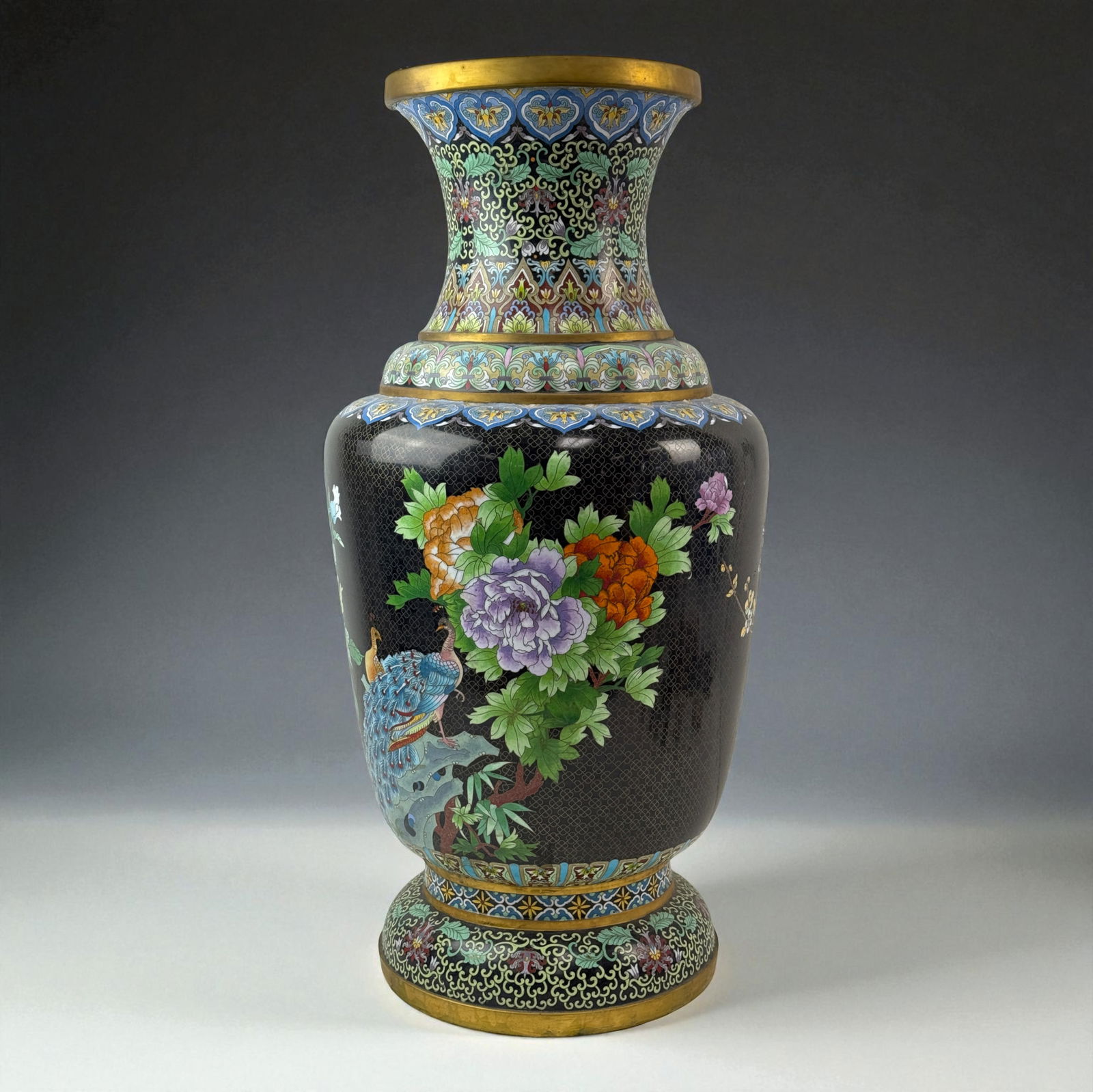 Large Chinese Cloisonne Vase (1 of 11)