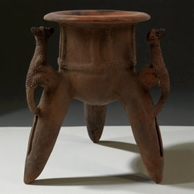 Pre Columbian Style Tripod Jaguar Vessel