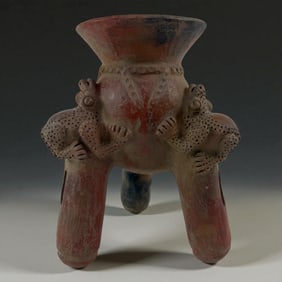 Tripod Frog Vessel