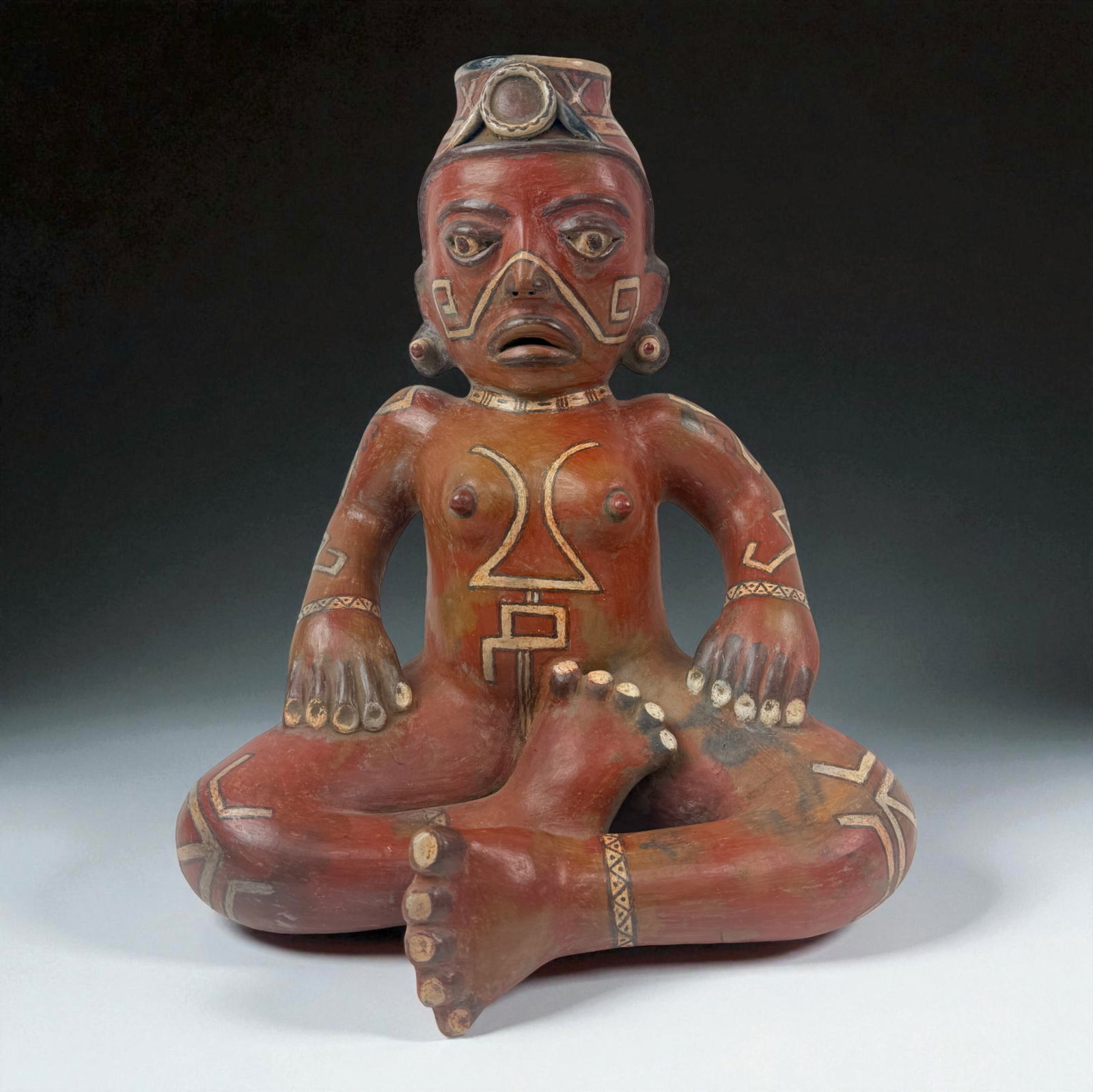 Mayan Style Polychrome Female Figure (1 of 10)