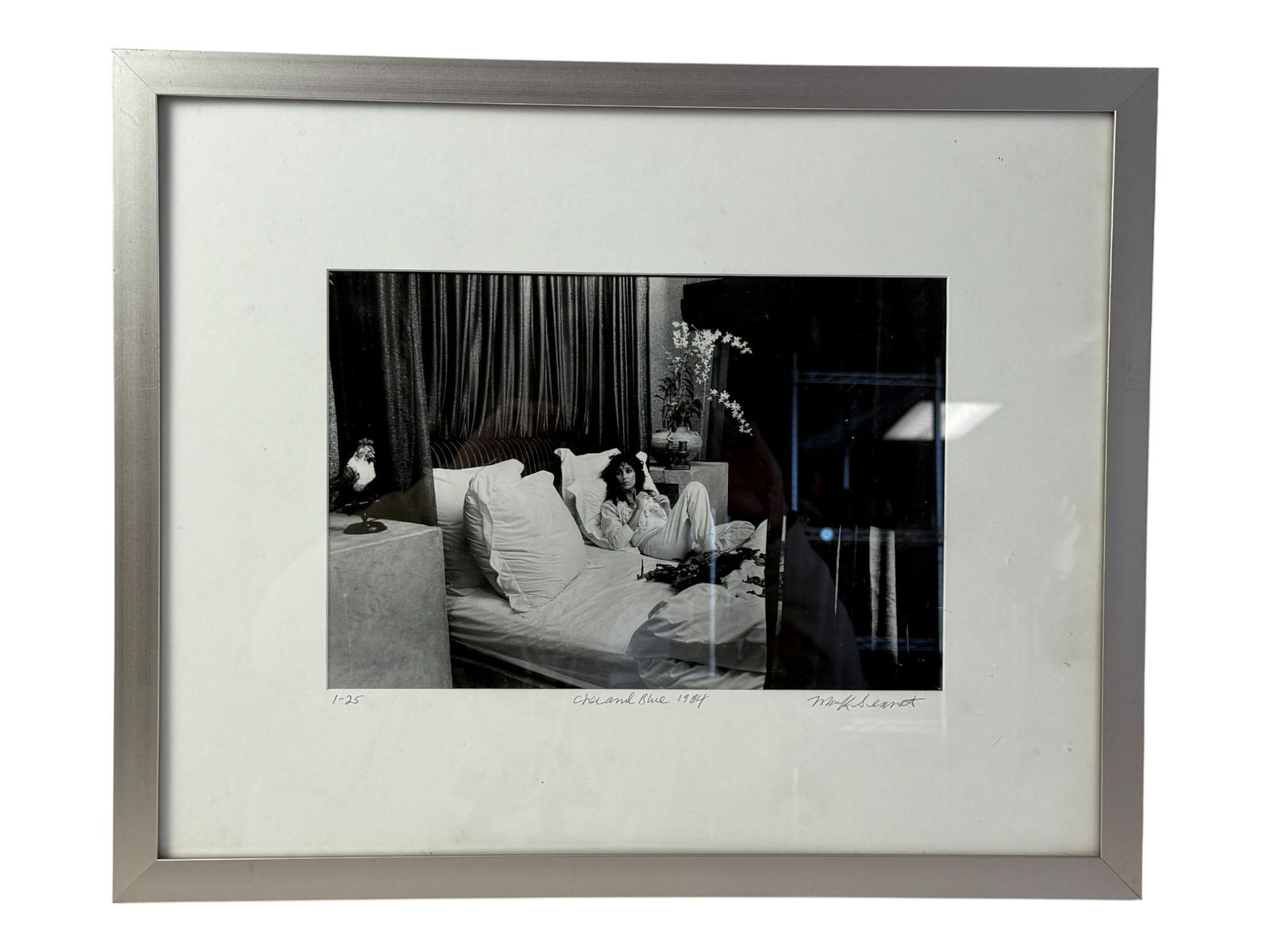 Mark Sennet Photograph Cher Limited Edition: Mark Sennet, renowned Time Life photojournalist and photographer, formed Mark Sennet Entertainment in 1992 to produce world-class television and feature films. Since opening its doors, Sennet Entertai