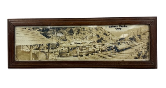 Vintage framed panoramic photograph of a "Mounted Field Artillery" unit from 1925 Military