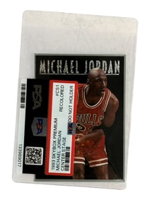 1993 SkyBox Premium Michael Jordan Center Stage PSA