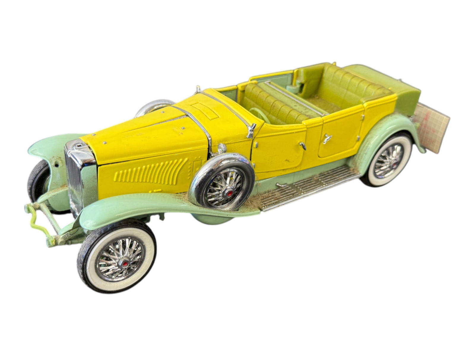 Vintage Tin or Die-Cast Touring Car Model: Vintage Tin or Die-Cast Touring Car Model