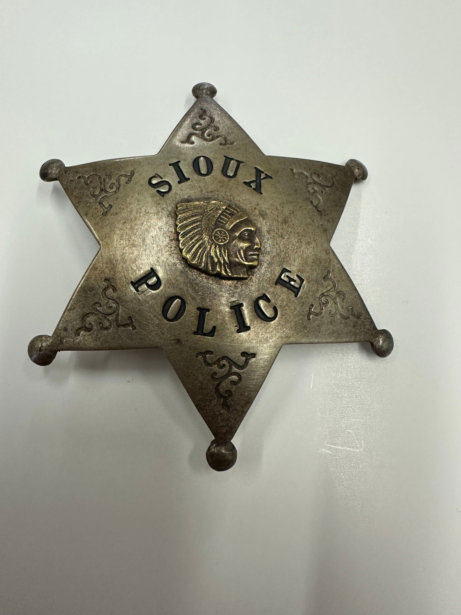 Vintage Obsolete Sioux Indian Police Badge Maker Marked With letter P (1 of 3)
