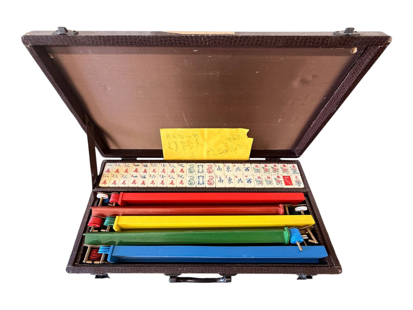 Vintage Mahjong Set in Carrying Case: Vintage Mahjong Set in Carrying Case