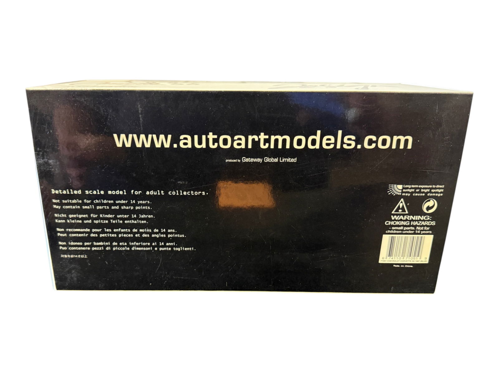 AutoART Millenium 1957 Corvette SS Model Car - 5