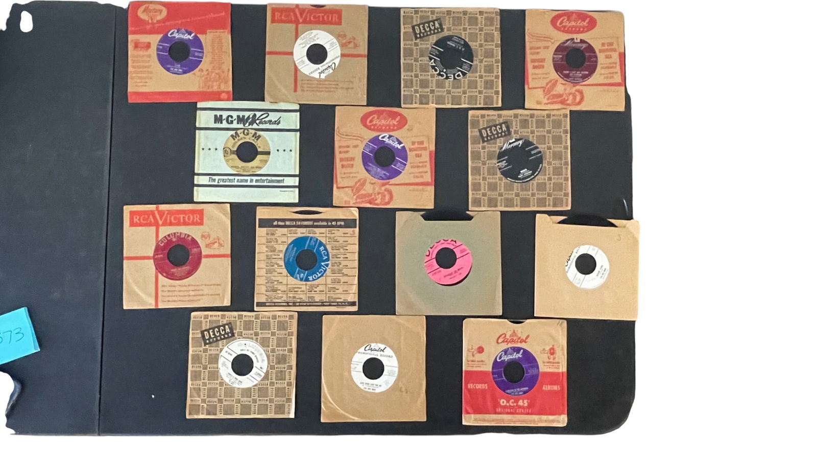 Vintage 45RPM Vinyl Record Collection: Vintage 45RPM Vinyl Record Collection