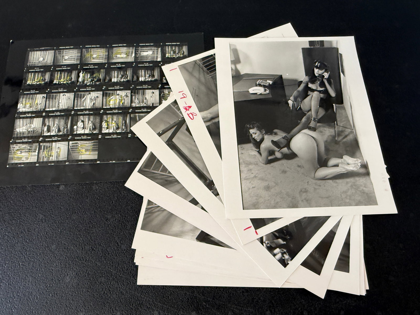 Black and White Erotic Female Nude Bondage Photographs: Black and White Erotic Female Nude Bondage Photographs