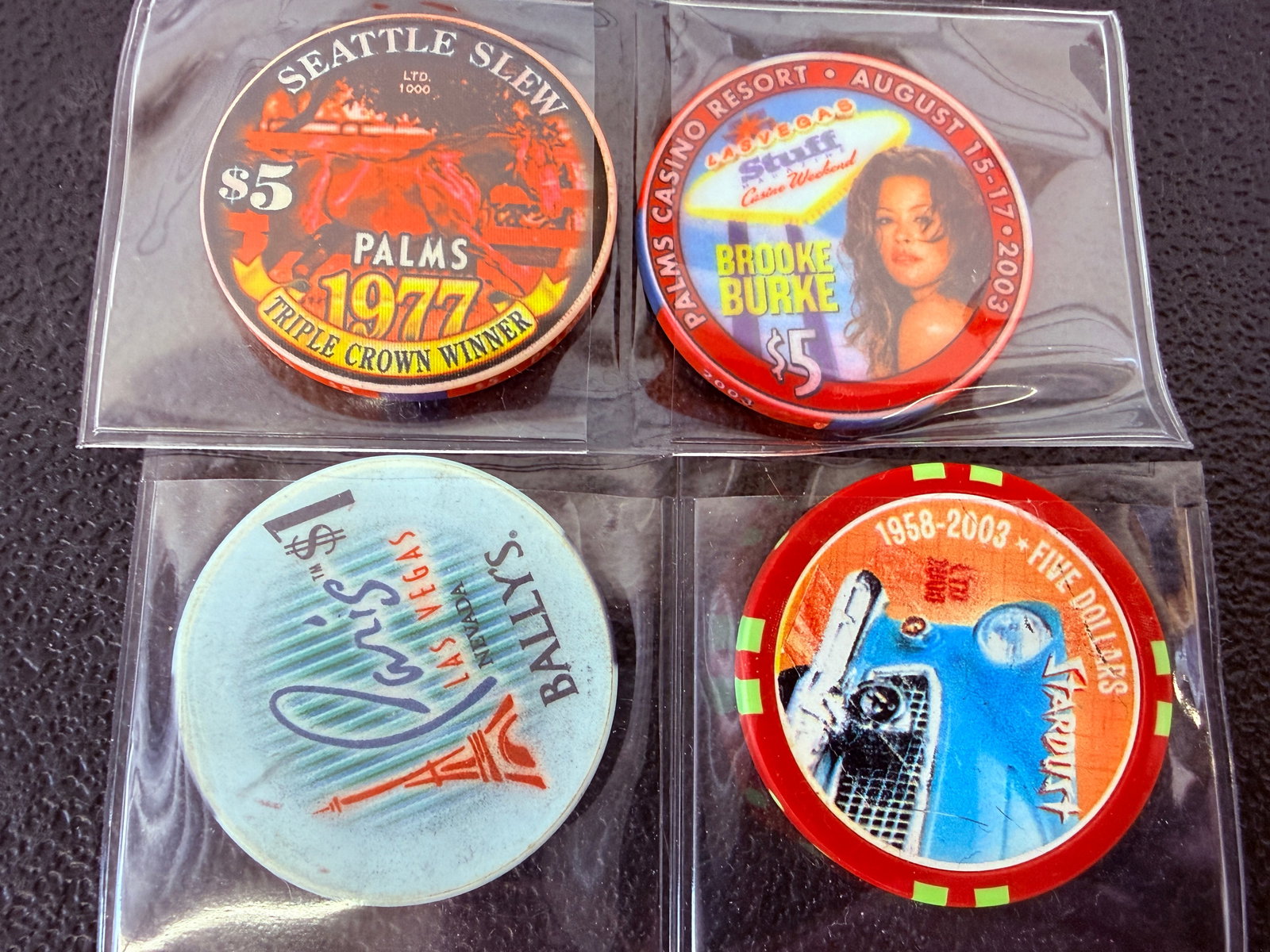 Group of 4 Las Vegas Casino Promotional and Commemorative Collectible Chips: Group of 4 Las Vegas Casino Promotional and Commemorative Collectible Chips