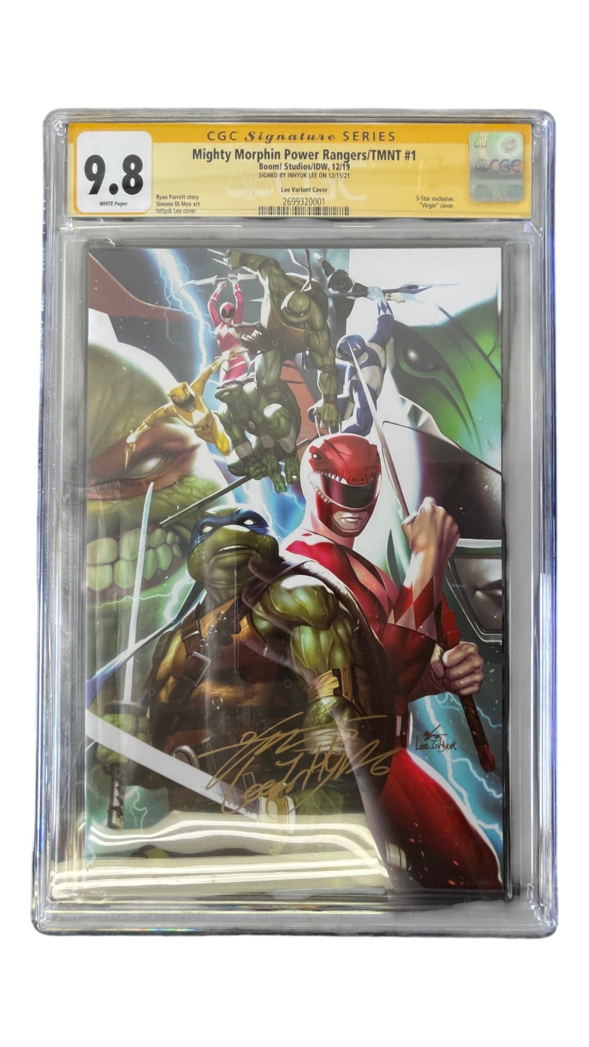 Power Rangers/TMNT #1 (2019) SIgned by Inhyuk Lee CGC 9.8 (1 of 2)