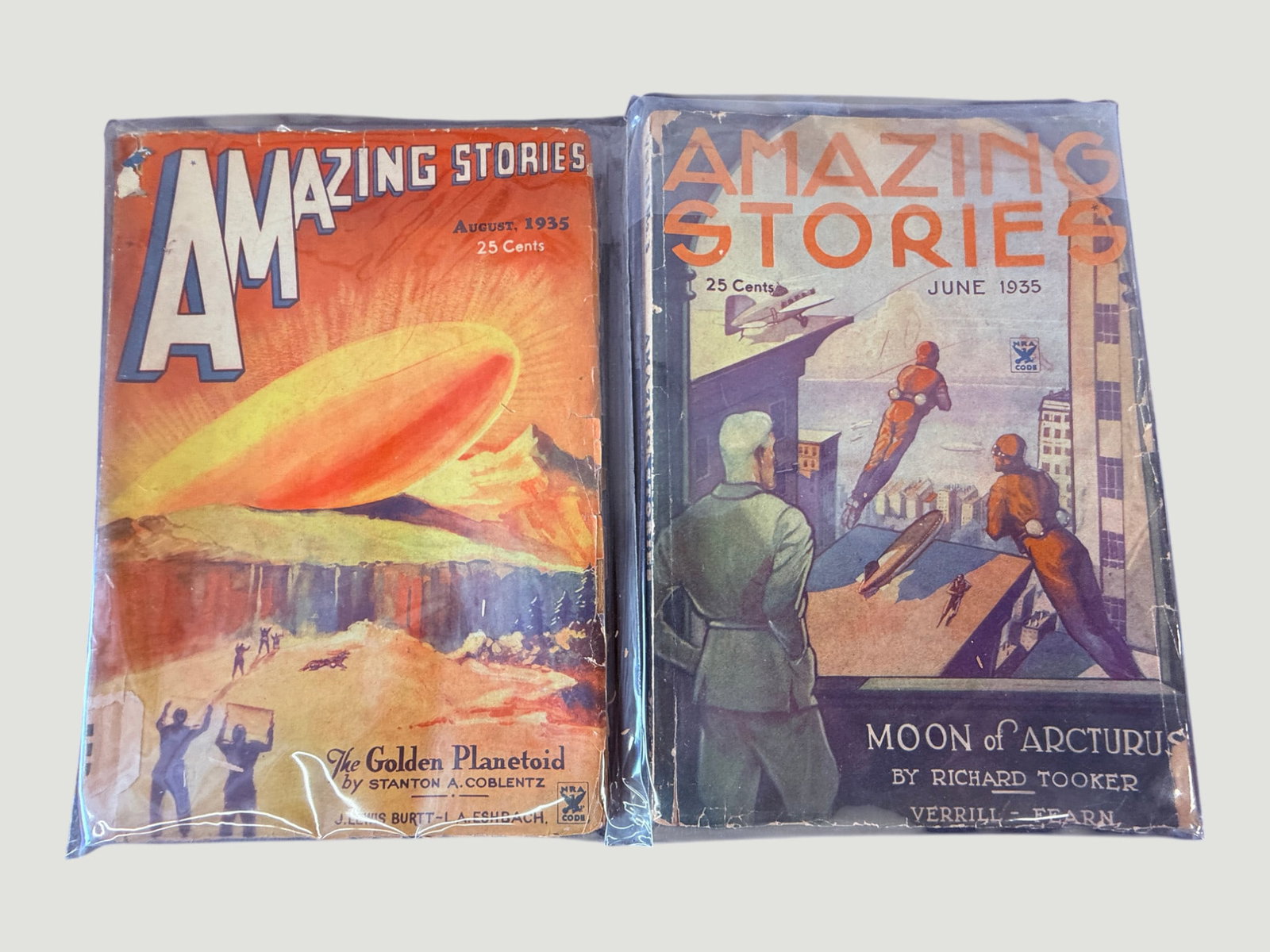 Vintage Amazing Stories Sci-Fi Magazines (1 of 2)