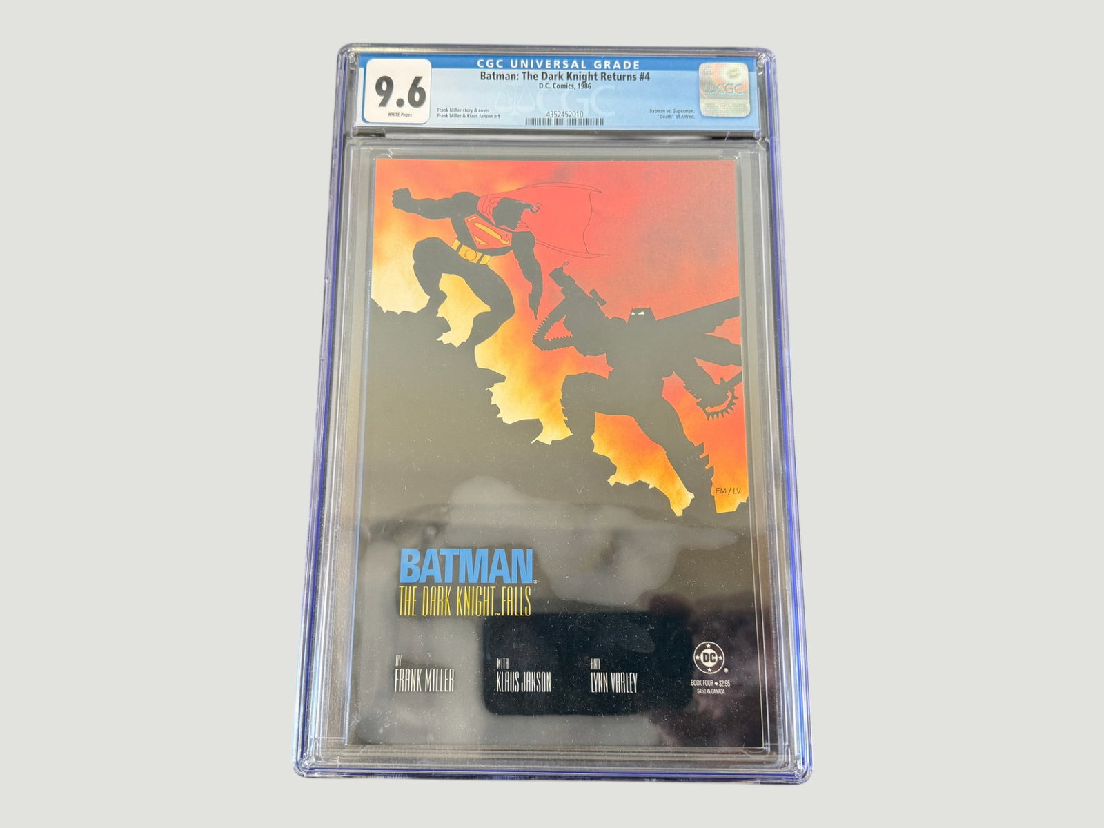 Batman: The Dark Knight Returns #4 CGC 9.6 DC Comics 1986 Frank Miller (1 of 2)