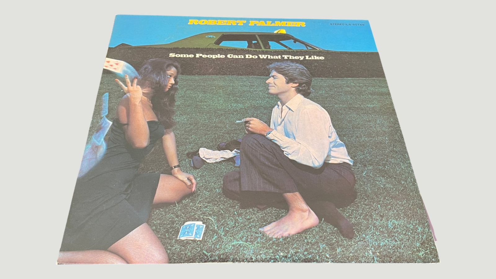 Robert Palmer 'Some People Can Do What They Like' Vinyl LP 1976: Robert Palmer's fourth studio album 'Some People Can Do What They Like', released in 1976 on Island Records (ILPS 9setno). The album features Palmer's signature blend of soul, rock, and funk influence