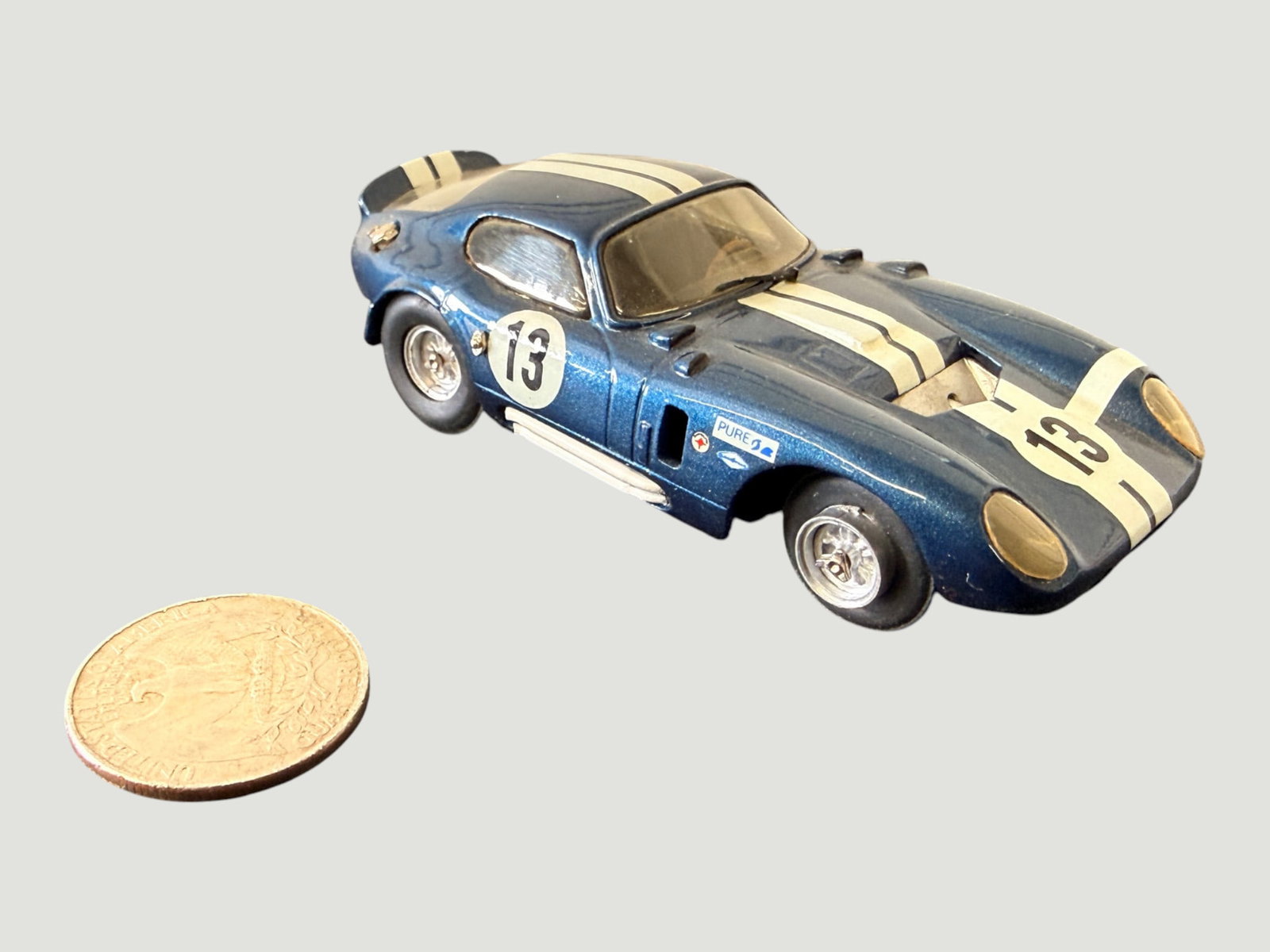 Shelby Cobra Daytona Coupe #13 Diecast Model Car, 1:43 Scale, Blue/White Racing Livery (1 of 5)