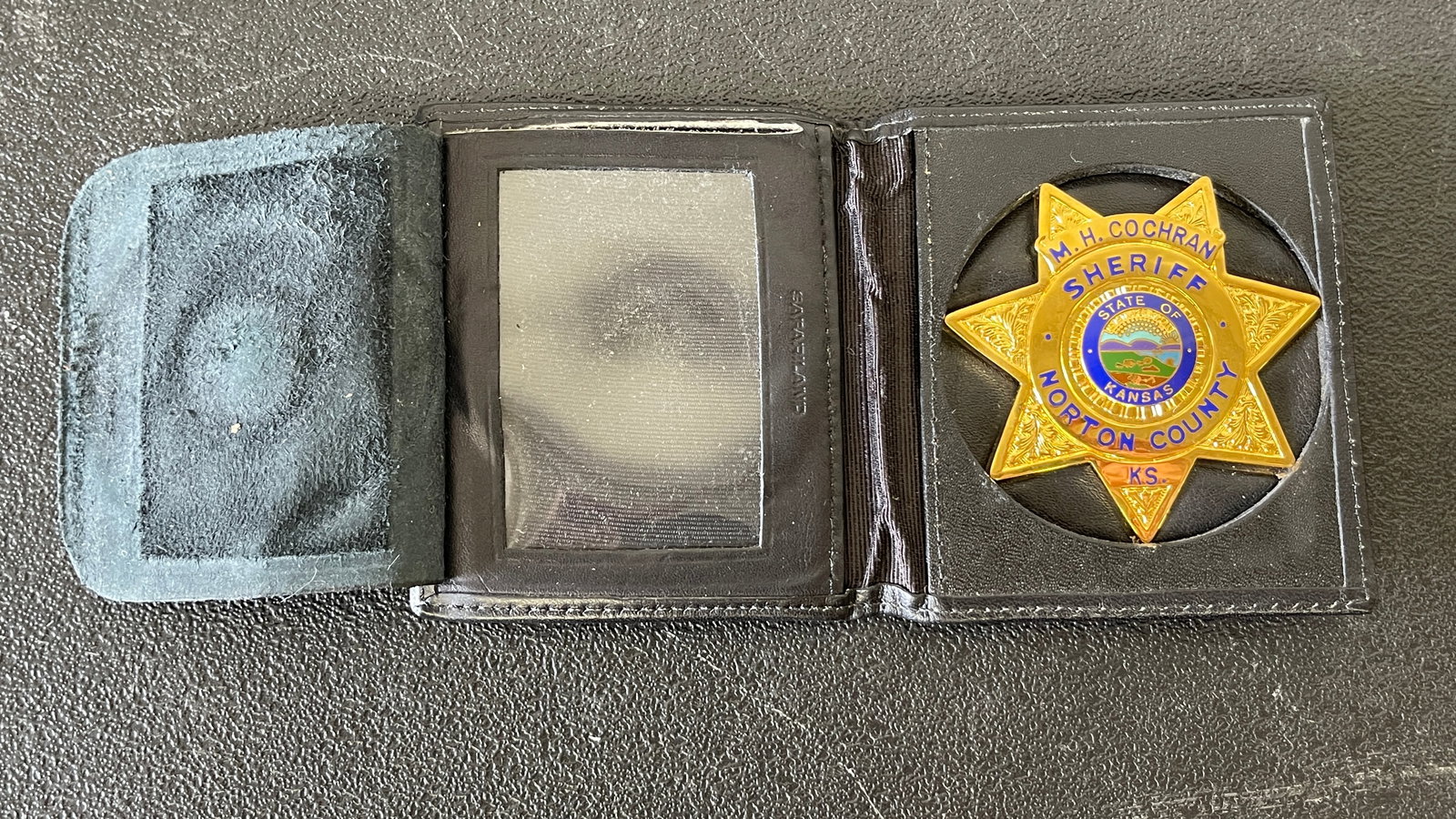 Vintage Obsolete Police Badge Kansas Sheriff Blackinton Maker (1 of 6)