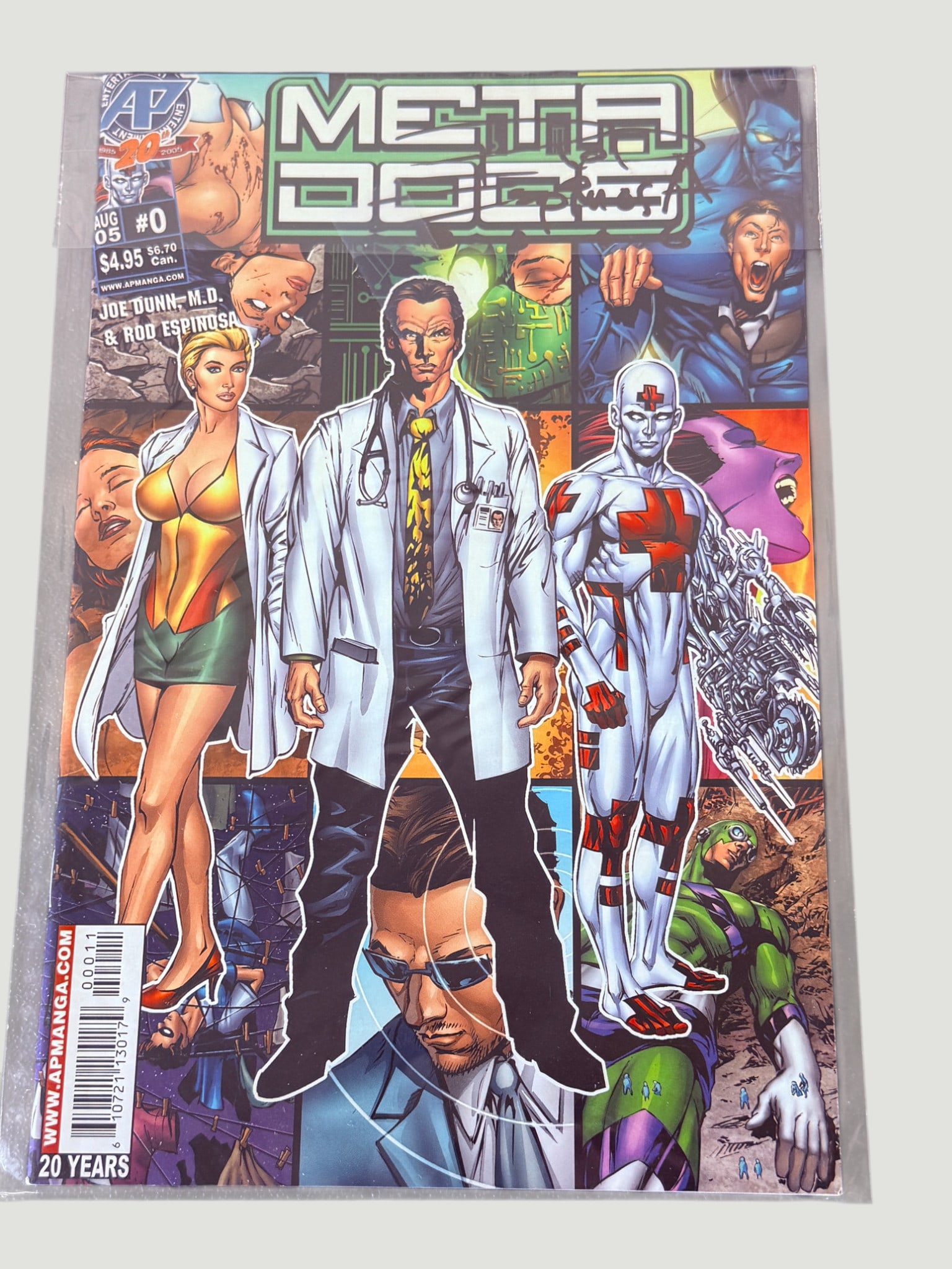 Med Dog #0 AP Entertainment Comic Book Aug 2005 Joe Dunn Rod Espinosa: Med Dog #0, published by AP Entertainment (APMANGA) in August 2005, written by Joe Dunn M.D. and illustrated by Rod Espinosa. This is a zero/introductory issue from AP's 20th anniversary lineup, featu
