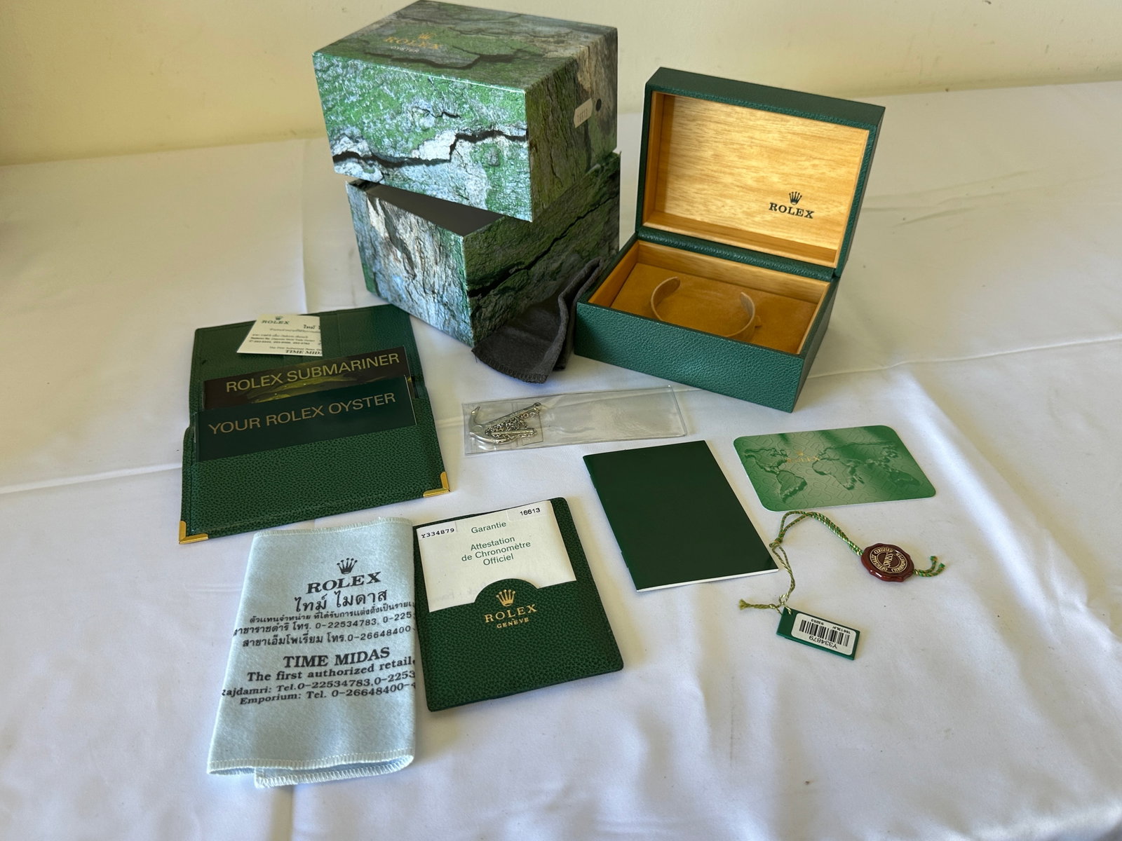 ROLEX Vintage Watch Box with Accessories, Anchor Wallet Calendar: ROLEX Vintage Watch Box with Accessories, Anchor Wallet Calendar