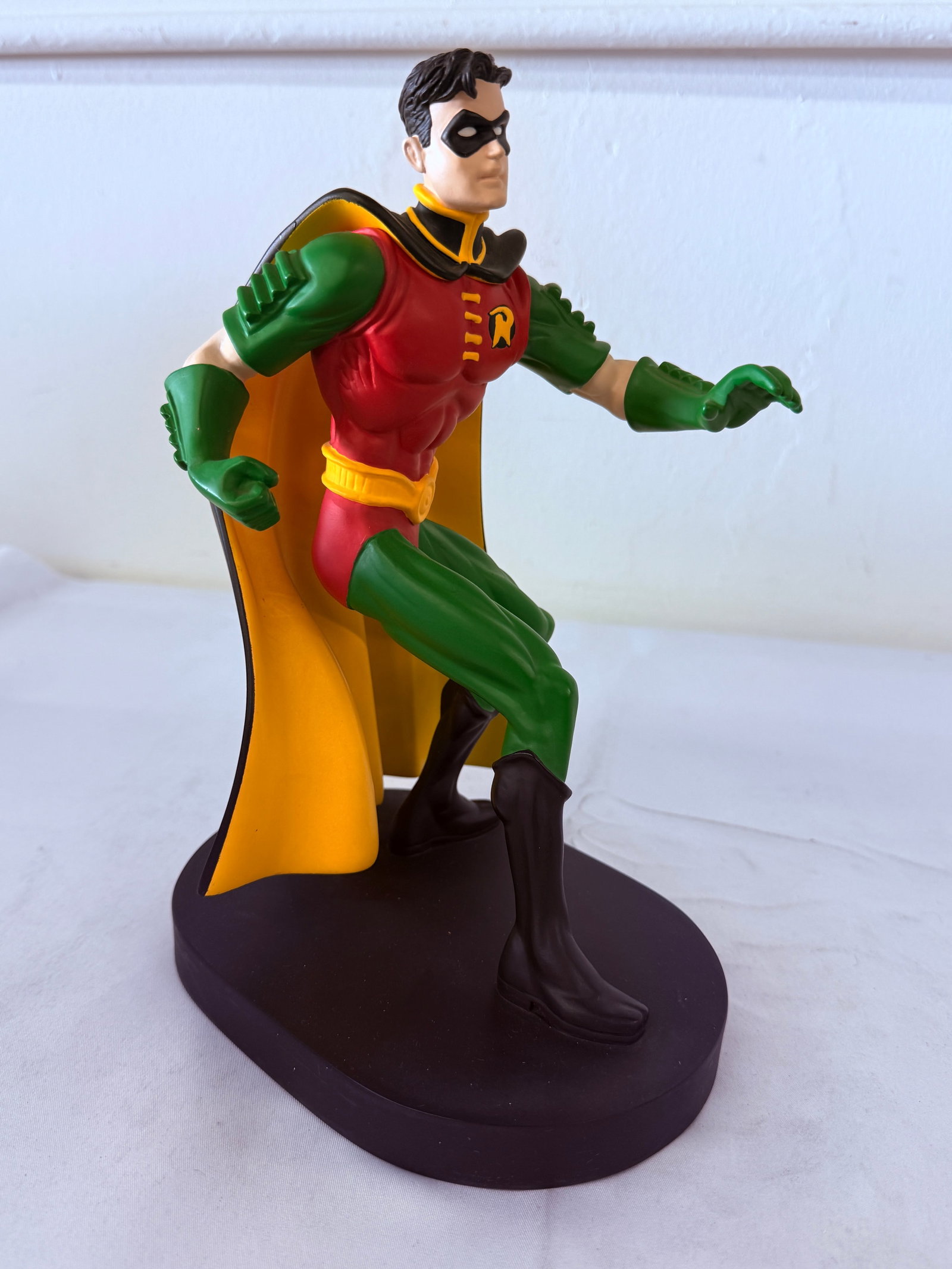 Robin DC Comics Warner Bros Studio Store Resin Statue 1999 Batman Animated (1 of 5)